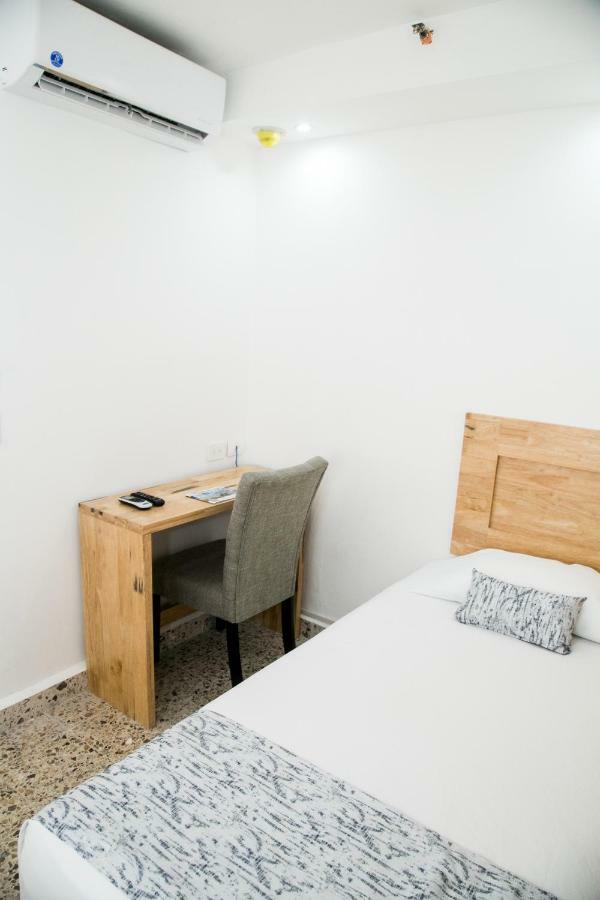 Booking 500 Monterrey Luaran gambar