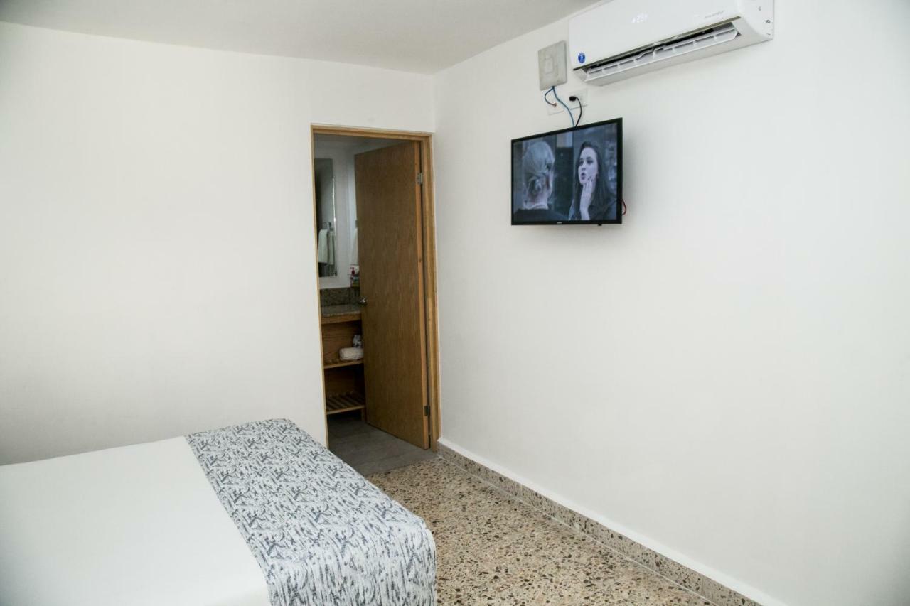 Booking 500 Monterrey Luaran gambar