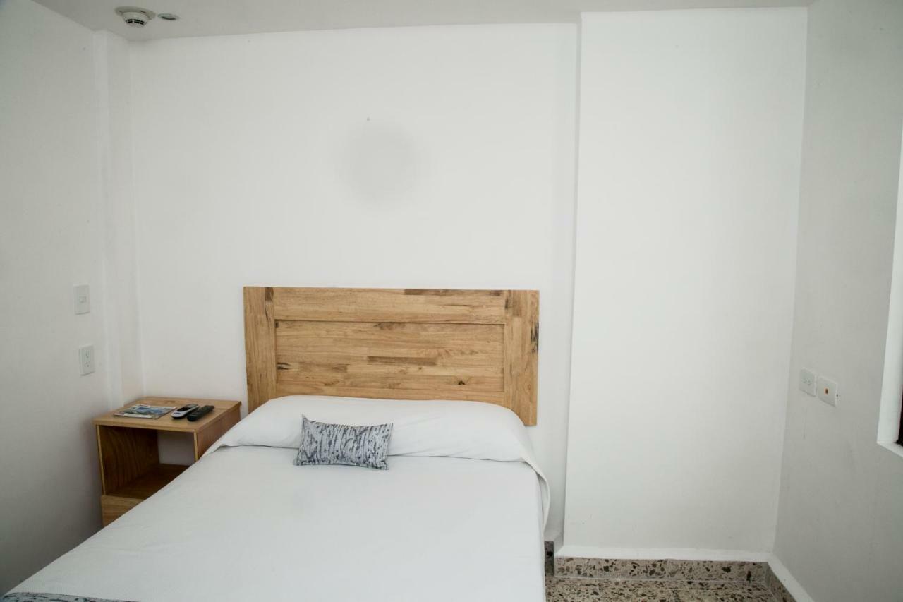 Booking 500 Monterrey Luaran gambar