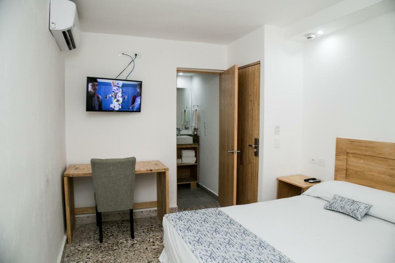 Booking 500 Monterrey Luaran gambar