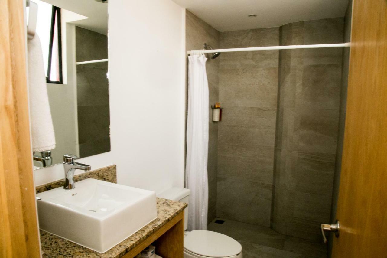 Booking 500 Monterrey Luaran gambar